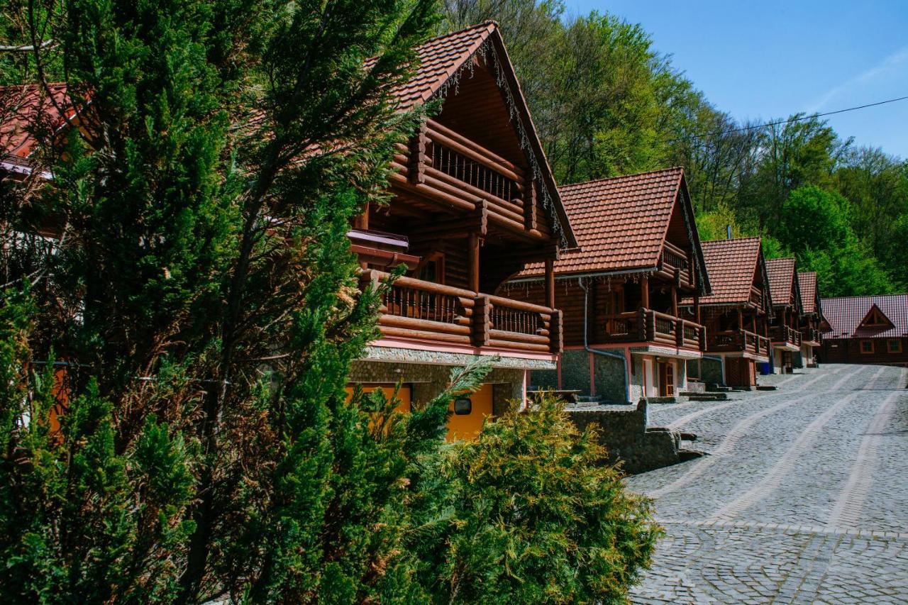 Toursit Complex Polyana Kvasova Hotel Exterior photo